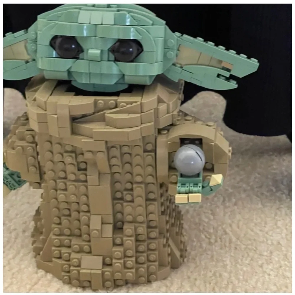 Lego Star Wars Mandalorian Child AKA Baby Yoda